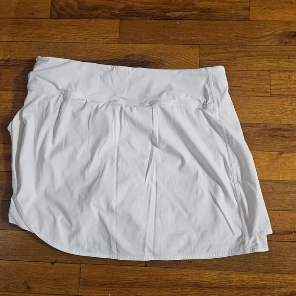 Lululemon White Skort Women's Size 10 - Picture 4 of 7